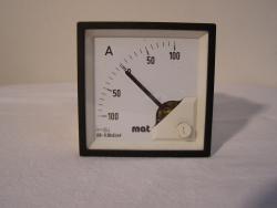 MAT Amperemeter Analog-Einbaumessgerät Anzeigebereich 100..0..100A