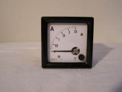 TGL Amperemeter Analog-Einbaumessgerät Anzeigebereich 0..2,5A