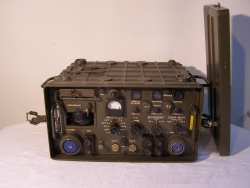 Telefunken NF-Gerät N-193/1 mit Handapparat