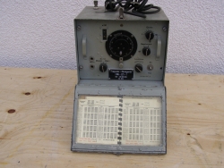 Antiker Frequenz- Messgerät FMG-221-T / BC 221