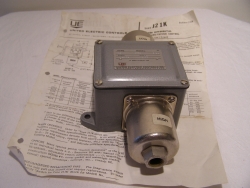 Vakuumsteuerung Pressure Vacuum Control J21K  0-6 PSI/0.41 Bar
