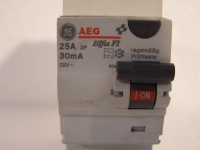 AEG Fi 25A 30mA Fehlerstromschutzschalter 2-polig