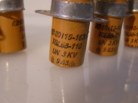 10x HF/HV-Kondensator TGL 68-110 8x RB 80/10-16x40 und 2x RB 40/10-16x40