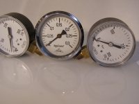 Werkstattauflösung Konvolut verschiedene Manometer / Druckanzeige