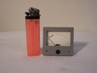 Analog-Einbaumessgerät