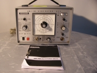 Grundig AM/FM-Generator AS4 Frequenzbereiche von 0,11 - 115 MHz zum selbst reparieren.