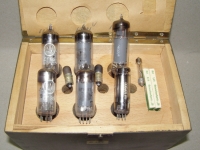 Röhrensatz für Telefunken KW-Empfänger E-127