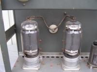 Endstufe mit 2x Tube GK-71 und 1x GU-50 für KW-Bereich