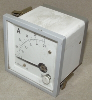 Amperemeter Analog-Einbaumessgerät Anzeigebereich 0-1A / 0-0,5A